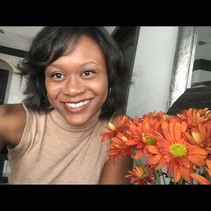 Meet your Posher, Candice